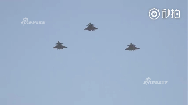 国之利剑已出鞘！解放军五架歼20战机划破长空