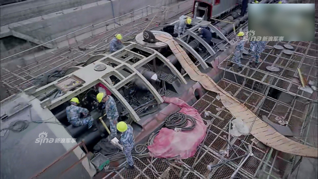 深海利剑未长成!中国039型潜艇的制造现场曝光