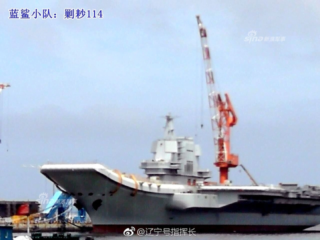管中窥豹！国产航母舰岛再搭脚手架安装相控阵