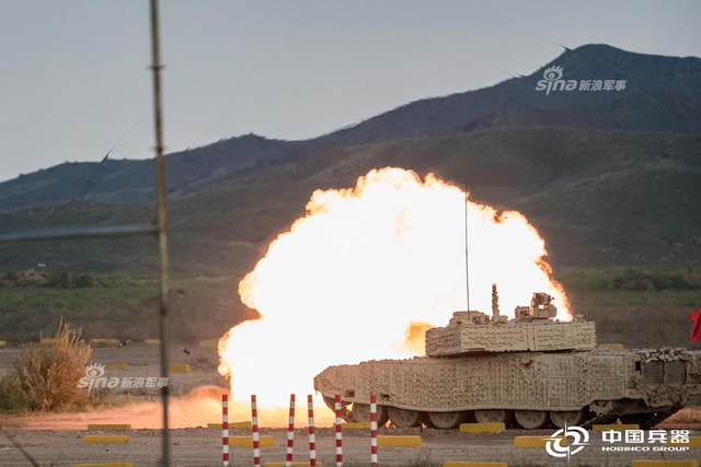 颜值和战力都爆表！中国VT4和VT5外贸坦克炫技