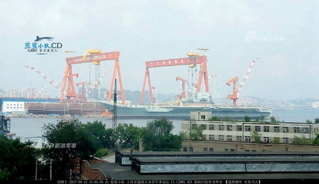 管中窥豹！国产航母舰岛再搭脚手架安装相控阵