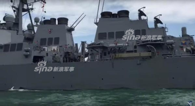 美军水兵在南海打牌钓鱼:随后军舰就被撞了