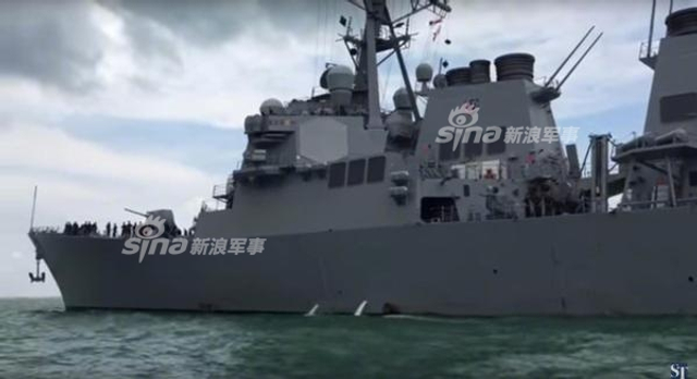 美军水兵在南海打牌钓鱼:随后军舰就被撞了