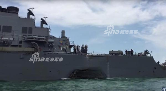 美军水兵在南海打牌钓鱼:随后军舰就被撞了