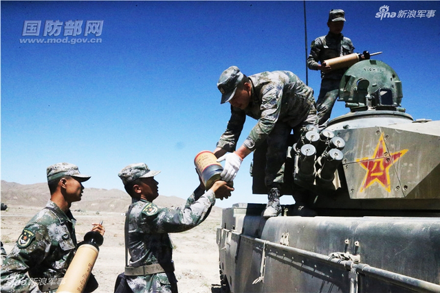 中国96A坦克高原演练:对印度越界我们仁至义尽
