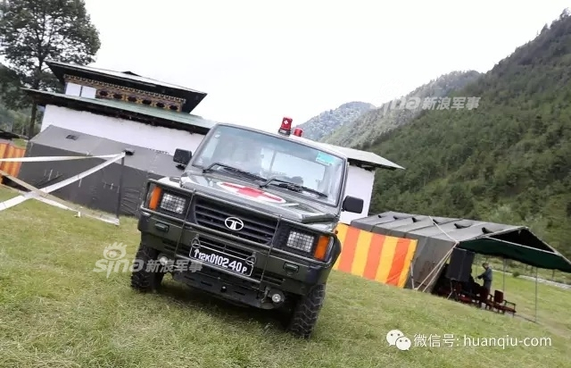 探访中印对峙的最前线附近！印军大量车辆现身