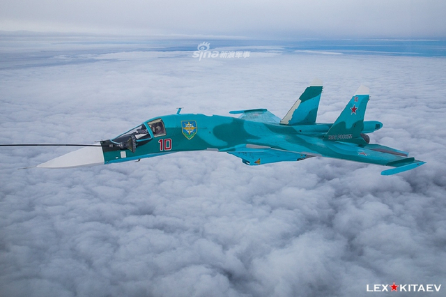颜值担当鸭嘴兽!俄空军最新一批苏34首次空中加油