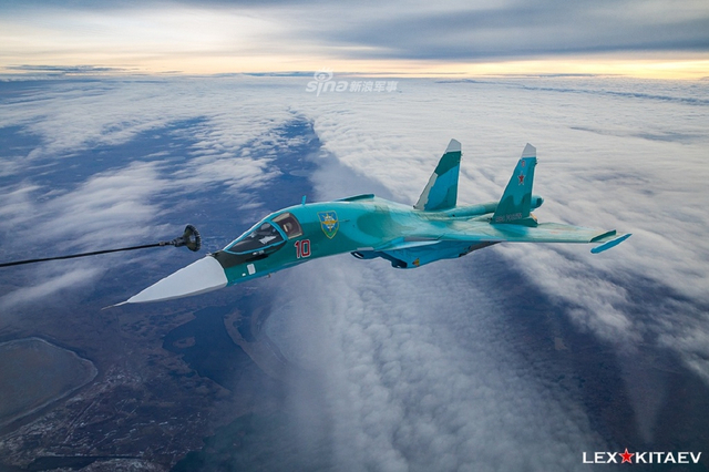 颜值担当鸭嘴兽!俄空军最新一批苏34首次空中加油