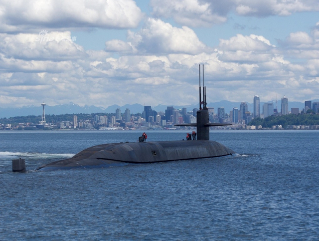 我巨浪2仍需努力！美公开三叉戟IID5战略导弹潜射画面