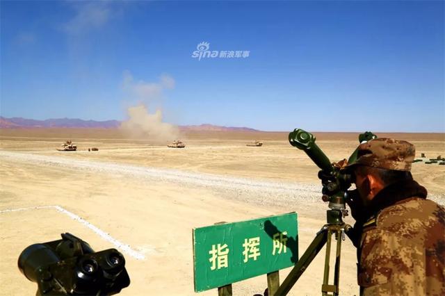 陆军某部新兵上手就操作99坦克