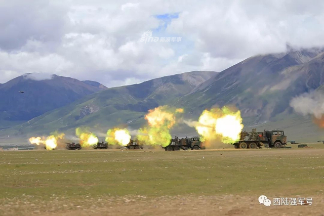 为国御边火力旺！我77集团军卡车炮青藏高原集群射击