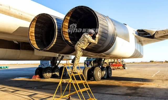 全靠发动机给力！俄图160战略轰炸机升级版威力更强