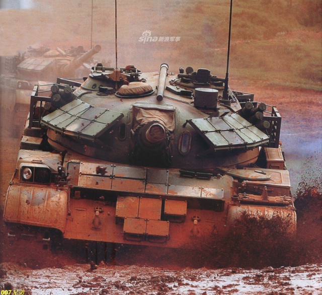 五对轮逆天之势不可挡！中国遥控操纵无人坦克竟是大59