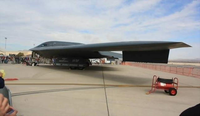 谁是土豪谁贫困一目了然!中美俄日越空军基地比教