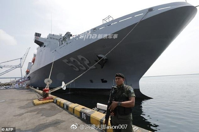 就这也敢来打擂台?台军也搞阅舰算上9艘快艇共20艘