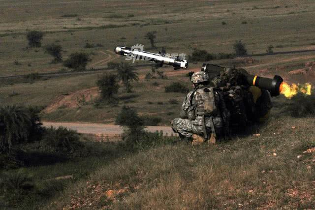 给俄军点颜色看看？美国支援乌克兰标枪反坦克导弹