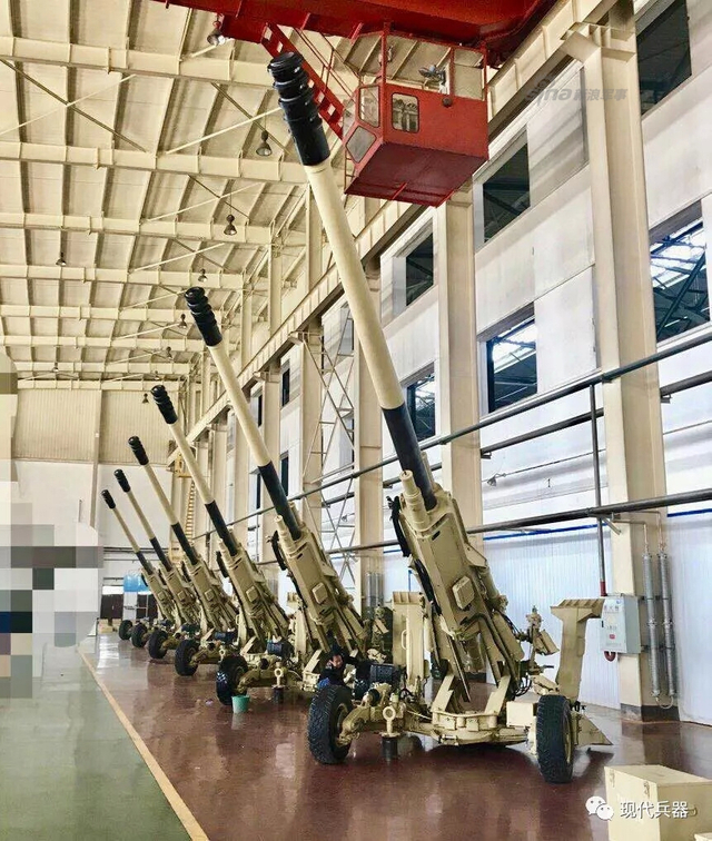 咱们也缺这个！支奴干吊运中国出口中东AH4B超轻型火炮