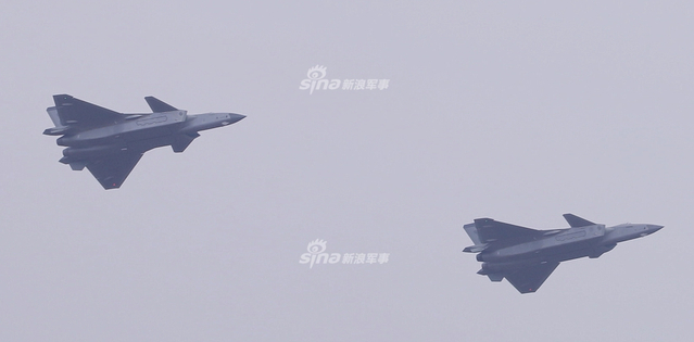 龙啸九天!我歼20战机珠海航展秀惊人机动性