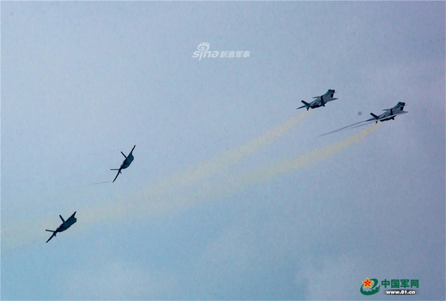 最好的生日礼物！我歼20航展四机编队献礼空军69周年