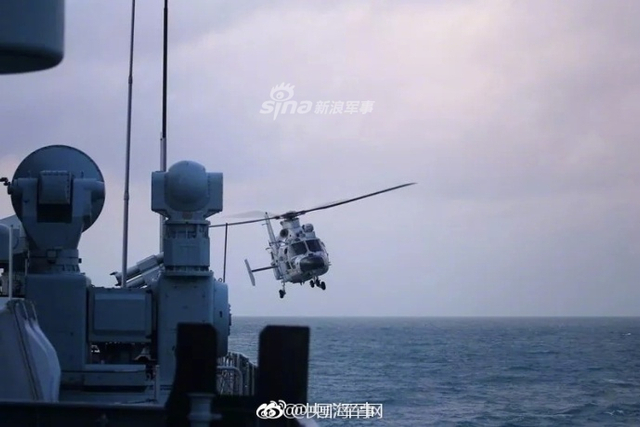 听说美舰又来了?我南海舰队某部急赴某海域实战演习