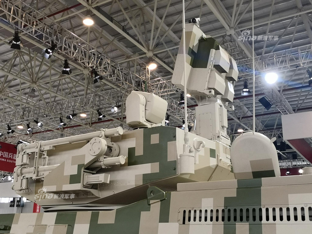 直升机你怕不怕！我新型轮式自行高炮外观先进性能优越