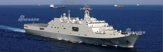 可以换屏保啦！独特宽屏视角再现我海军南海阅兵盛况