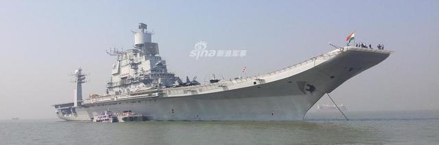 印海军唯一航母出海威胁巴重镇