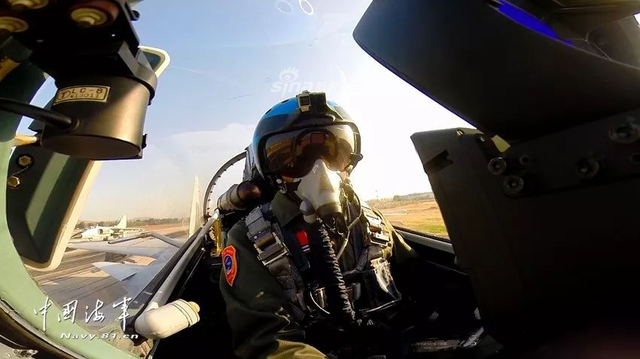 不上航母我也牛!我北海舰队歼15渤海昼夜实弹演练