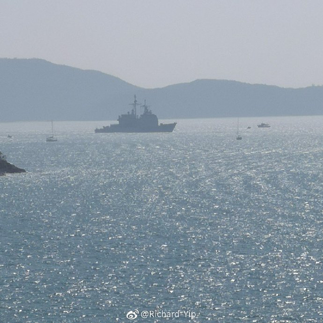 有必要敲打他一番！美海军里根号航母载机满满进香港