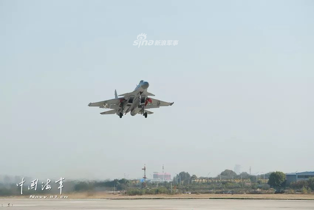 不上航母我也牛!我北海舰队歼15渤海昼夜实弹演练