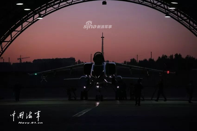 不上航母我也牛!我北海舰队歼15渤海昼夜实弹演练
