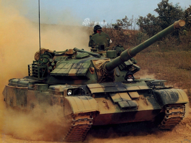 五对轮逆天之势不可挡！中国遥控操纵无人坦克竟是大59