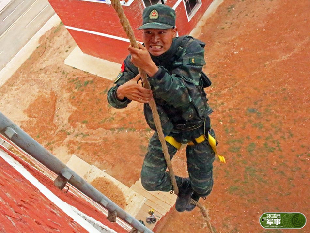 铸就反恐利剑!我95后武警特战参加