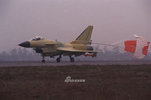 猛龙生日快乐！深情缅怀宋文骢总师与歼10战机首飞