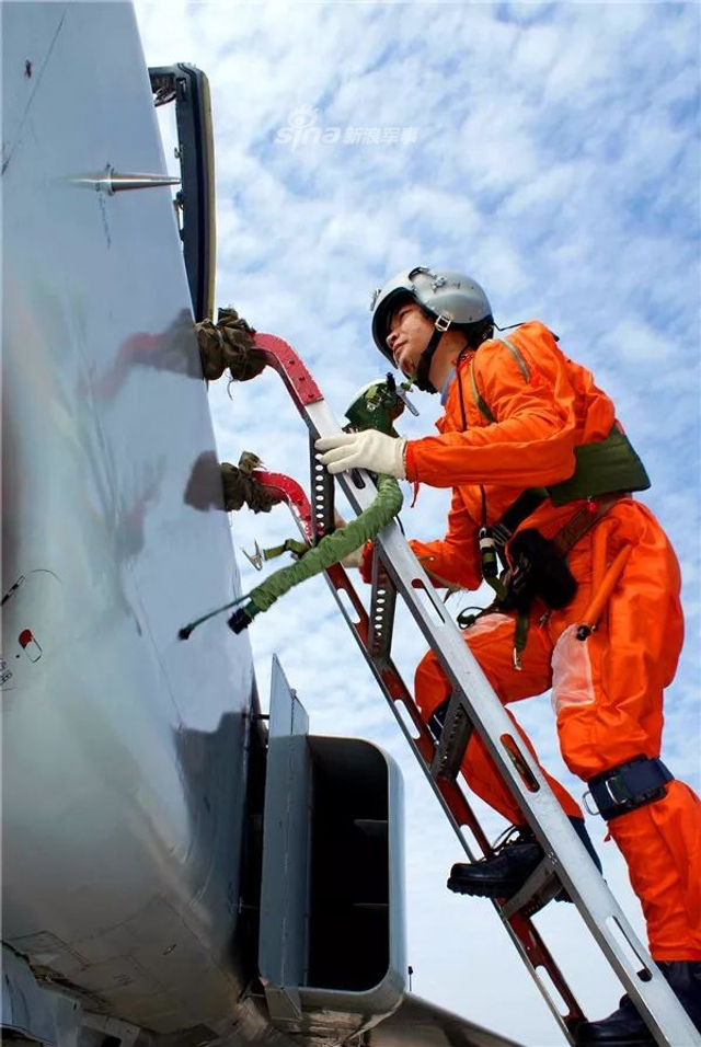 守护东海第一线！我空军这支部队驾歼8一年起飞数百次