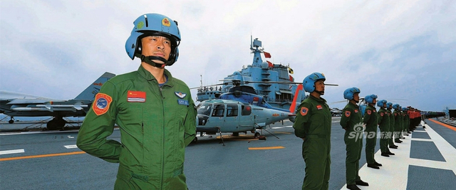 可以换屏保啦！独特宽屏视角再现我海军南海阅兵盛况