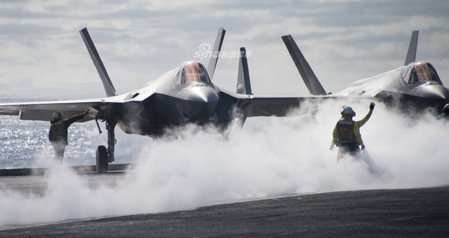 对其随时警惕!美海军卡尔文森航母携F35C在太平洋训练