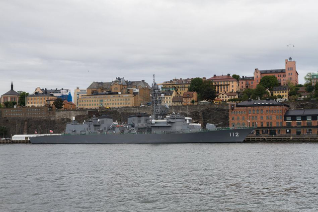 你还敢嘚瑟?日本战败日当天舰队远航北欧炫耀武力