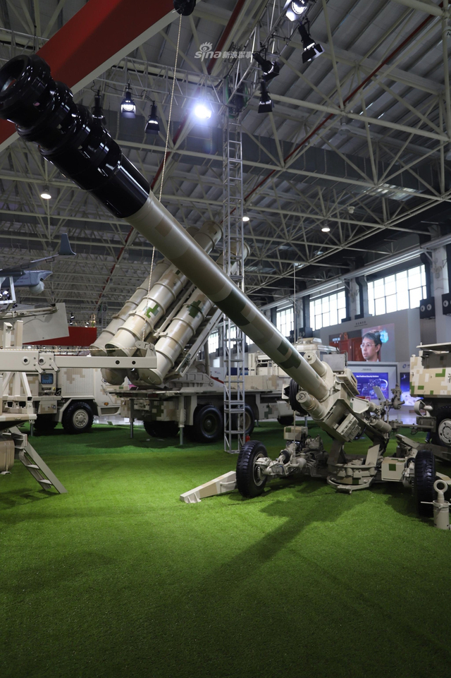 咱们也缺这个！支奴干吊运中国出口中东AH4B超轻型火炮