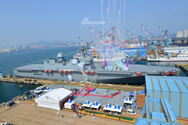 这小身板不够看啊！韩