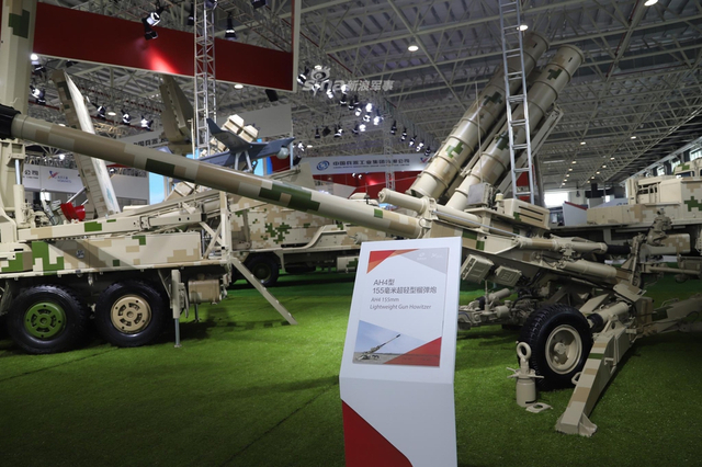 咱们也缺这个！支奴干吊运中国出口中东AH4B超轻型火炮