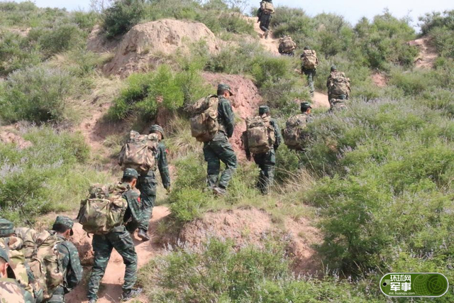 铸就反恐利剑!我95后武警特战参加