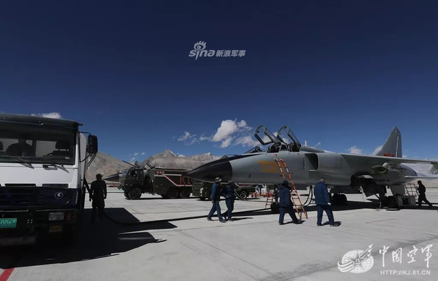 随时战备!西部战区空军歼11B领衔飞豹米171联合演习