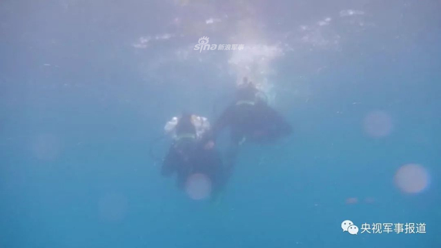 南海腾蛟！我陆军特战队员挑战蛙人演练水下动真章