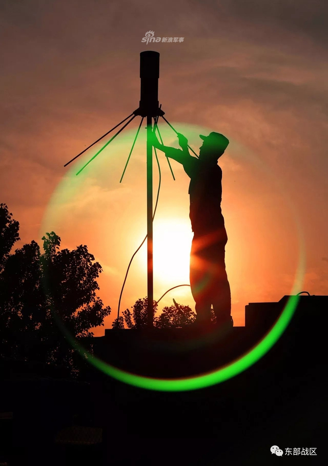 海东雄鹰破长空！东部战区陆航旅地空协同演练很震撼