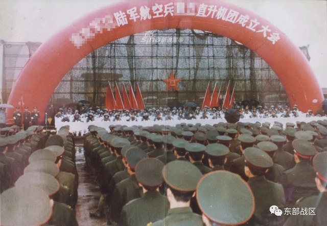 东部战区坦克武直地空协同演练