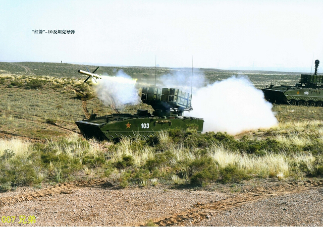 土豪特供版！中国军工在伊拉克展出大八轮版红箭10战车