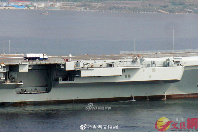 喜迎“八一”!国产航母第7次海试 扫雷舰保障船跟随