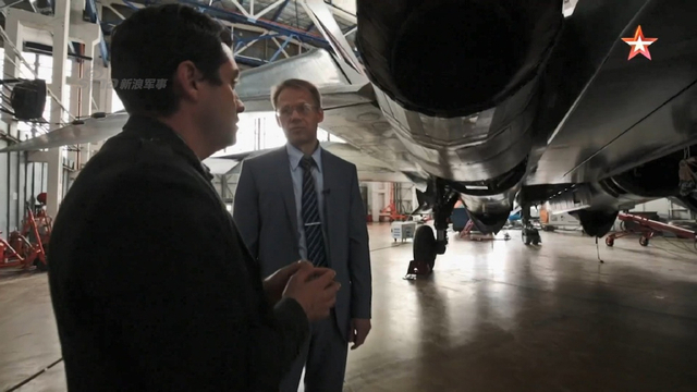 能挂几个导弹？俄罗斯苏57战斗机首曝机腹弹舱