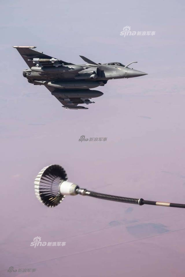 打得过我歼10？印度首架阵风战机在法国完成首飞